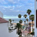 Sunny 2-bedroom In Parque Santiago Ii Appartement