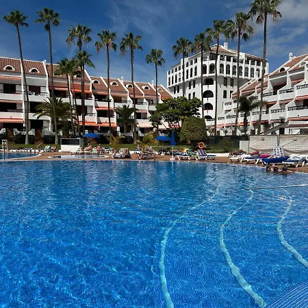 Sunny 2-bedroom In Parque Santiago Ii Apartment Playa de las Americas (Tenerife)