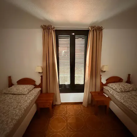 Apartment Sunny 2-bedroom In Parque Santiago Ii Playa de las Americas (Tenerife)