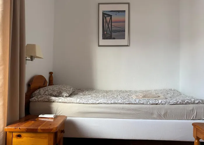 Sunny 2-bedroom In Parque Santiago Ii شقة *