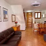 Apartment Sunny 2-bedroom In Parque Santiago Ii Playa de las Americas (Tenerife)