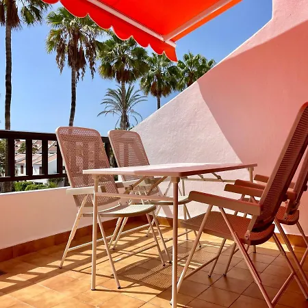 Sunny 2-bedroom In Parque Santiago Ii Appartement Playa de las Américas