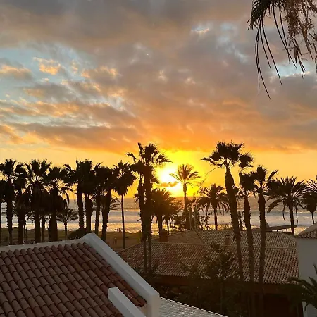 Sunny 2-bedroom In Parque Santiago Ii Appartement *