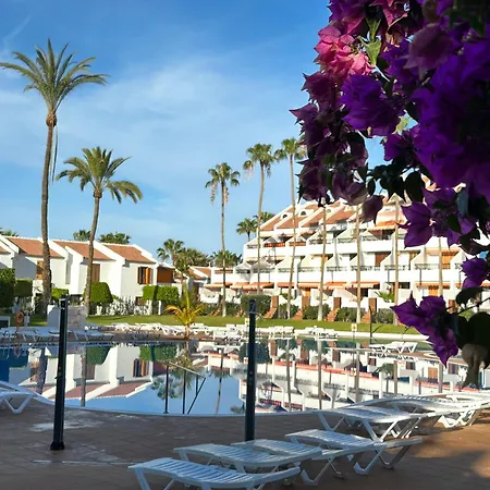 Sunny 2-bedroom In Parque Santiago Ii Appartement