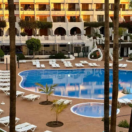 Sunny 2-bedroom In Parque Santiago Ii *