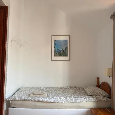 Sunny 2-bedroom In Parque Santiago Ii Appartement *