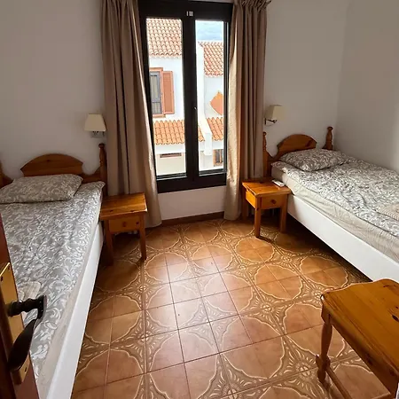 Sunny 2-bedroom In Parque Santiago Ii