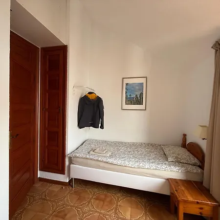 Sunny 2-bedroom In Parque Santiago Ii Appartement
