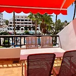 Sunny 2-bedroom In Parque Santiago Ii Appartement Playa de las Américas