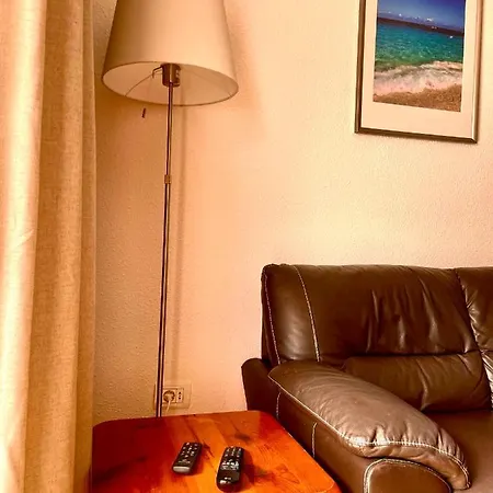 Sunny 2-bedroom In Parque Santiago Ii 플라야데라스아메리카스