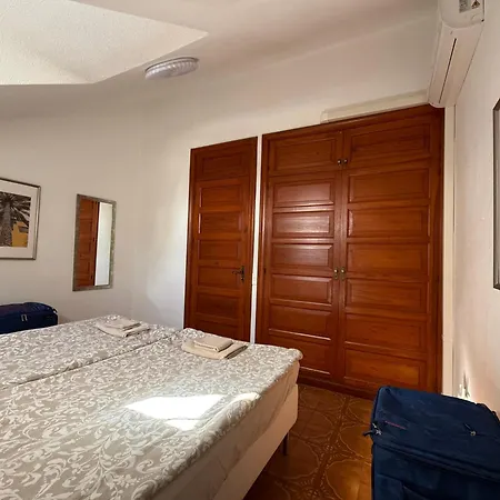 Sunny 2-bedroom In Parque Santiago Ii Appartement *